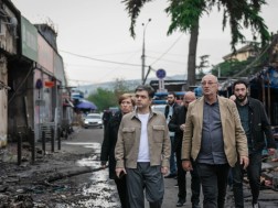 ვიცე-მერი სადგურის მოედნის მიმდებარედ დამწვარ ბაზრობაზე არსებულ ვითარებას გაეცნო