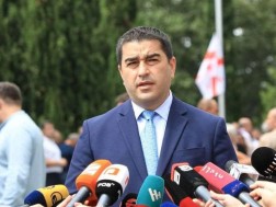შალვა პაპუაშვილი