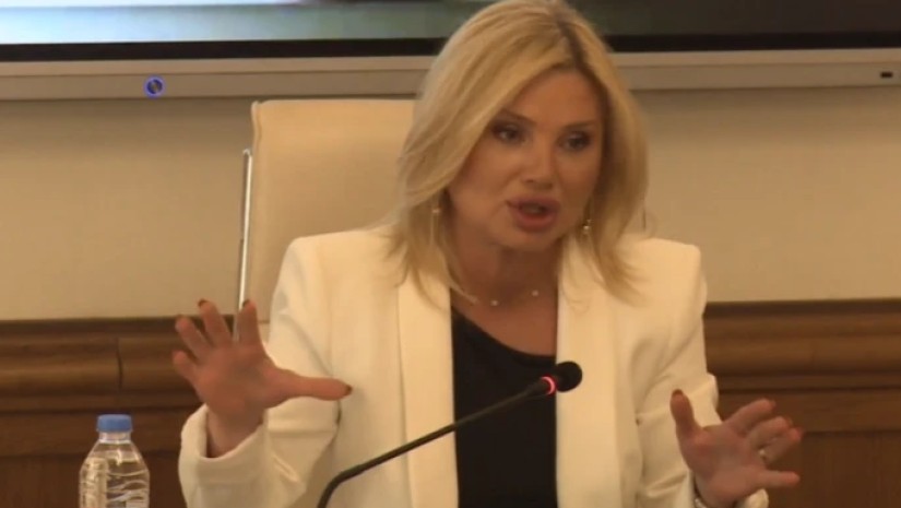 სოფო ნიკოლაიშვილი სოფო ნიკოლაიშვილი