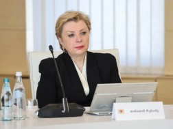 თინათინ რუხაძე