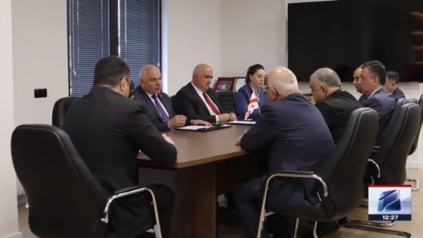 სპორტის მინისტრმა აზერბაიჯანის საპარლამენტო დელეგაციას უმასპინძლა სპორტის მინისტრმა აზერბაიჯანის საპარლამენტო დელეგაციას უმასპინძლა