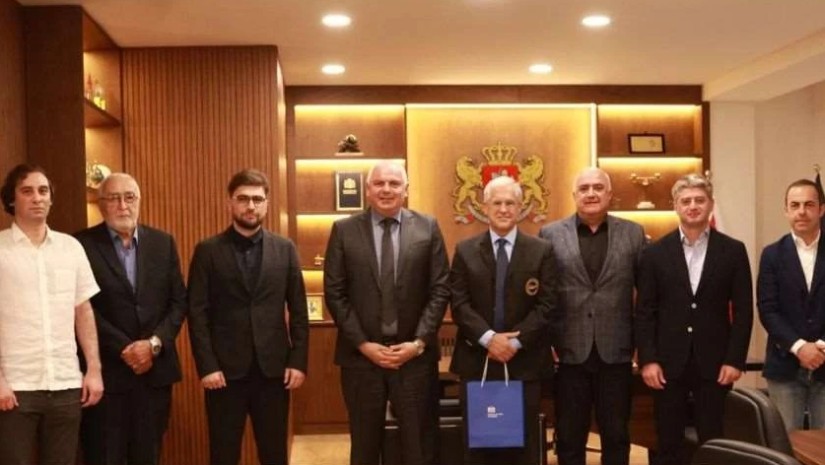 სპორტის მინისტრმა საერთაშორისო წყალსათხილამურო ფედერაციის პრეზიდენტთან შეხვედრა გამართა