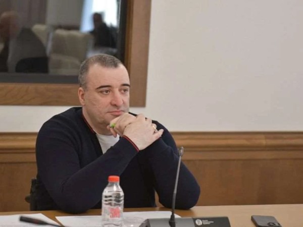 რატი იონათამიშვილი 