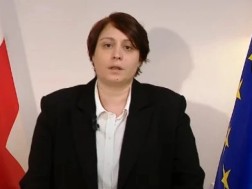 ელენე ხოშტარია