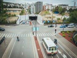 უნივერსიტეტისა და პეტრე ქავთარაძის ქუჩები