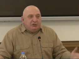 მალხაზ თოფურია