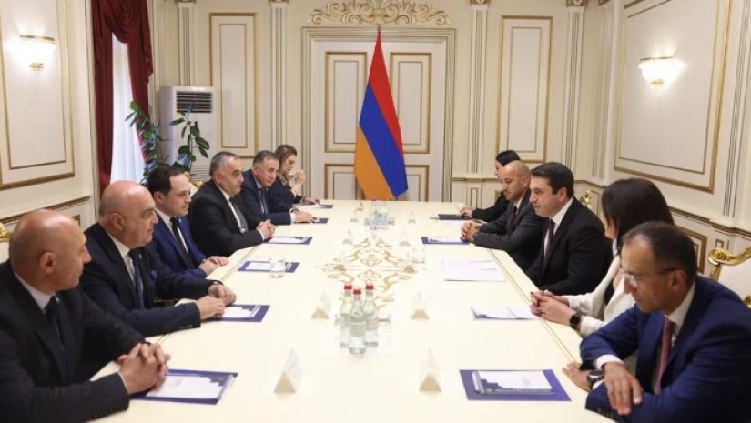 პარლამენტი