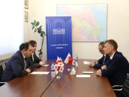 ნიკოლოზ სამხარაძე