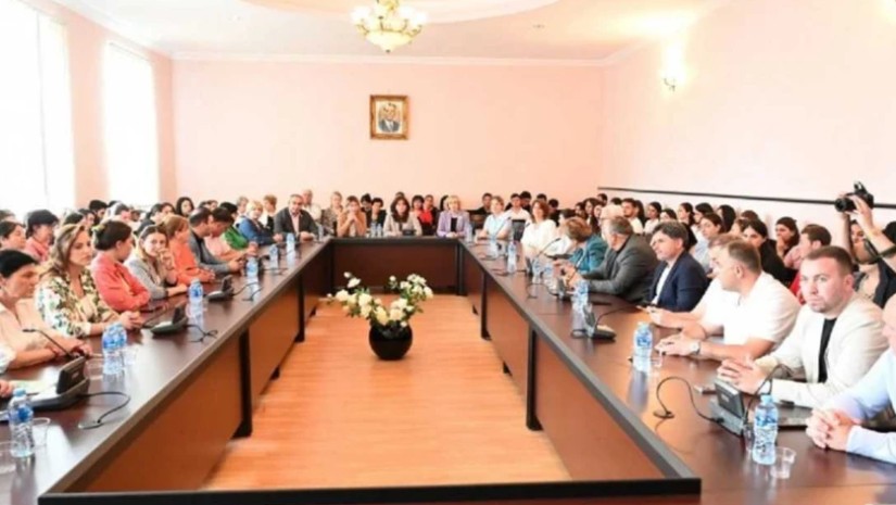 არლამენტის დროებითი კომისია არლამენტის დროებითი კომისია