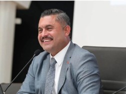 ოზგურ კაბადაი