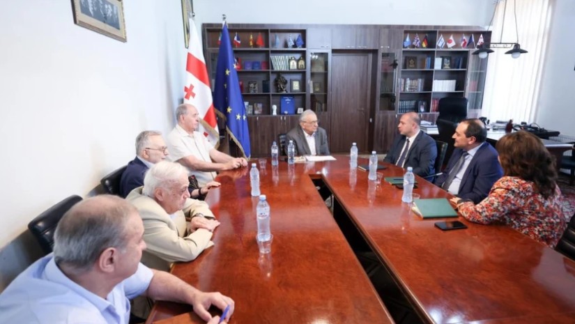 მიქანაძე