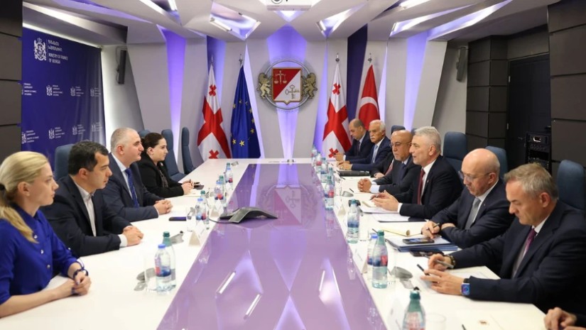 ლაშა ხუციშვილი