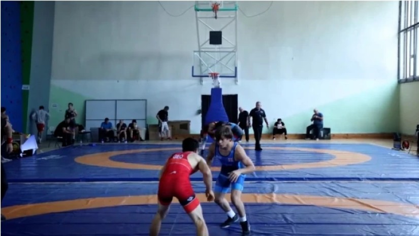 თავისუფალი სტილით ჭიდაობა