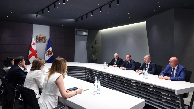 შინაგან საქმეთა მინისტრი სახალხო დამცველს შეხვდა შინაგან საქმეთა მინისტრი სახალხო დამცველს შეხვდა