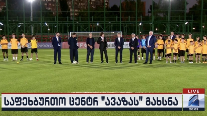 საფეხბურთო კლუბის გახსნა