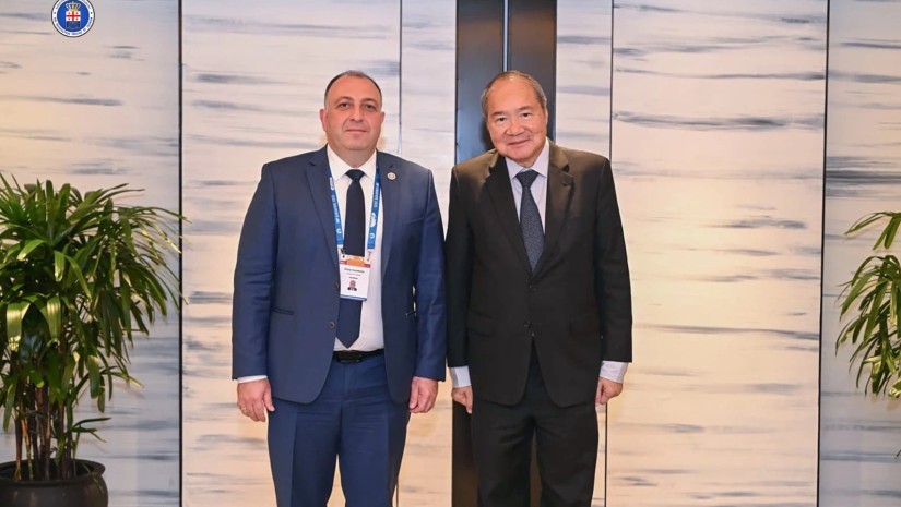 საქართველოს გენერალური პროკურორი გიორგი გვარაკიძე სინგაპურის გენერალურ პროკურორს ლუსიენ ვონგს შეხვდა საქართველოს გენერალური პროკურორი გიორგი გვარაკიძე სინგაპურის გენერალურ პროკურორს ლუსიენ ვონგს შეხვდა