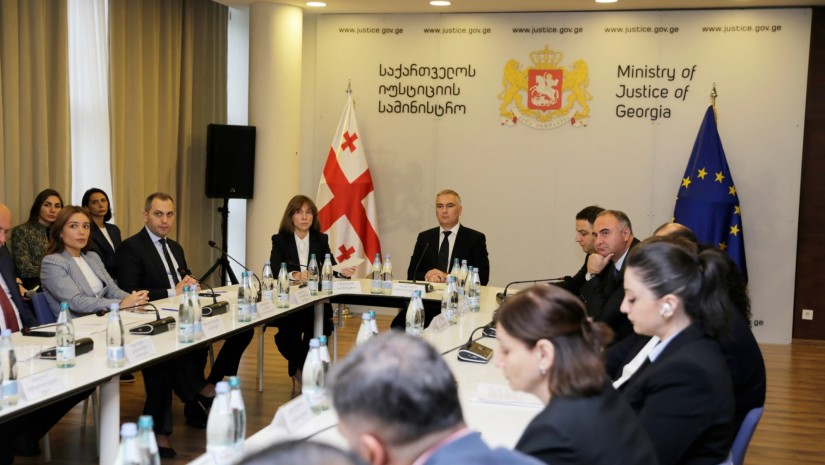 იუსტიციის სამინისტროში თავისუფალი და სამართლიანი არჩევნებისთვის უწყებათაშორისი კომისიის მორიგი სხდომა გაიმართა იუსტიციის სამინისტროში თავისუფალი და სამართლიანი არჩევნებისთვის უწყებათაშორისი კომისიის მორიგი სხდომა გაიმართა