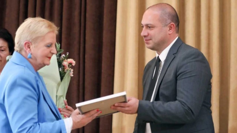 მიქანაძე