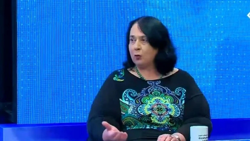 ნანა კაკაბაძე