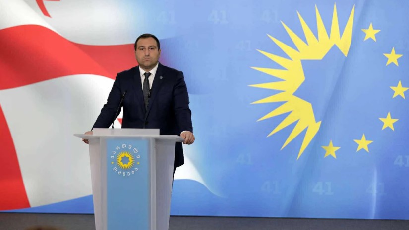 ირაკლი კირცხალია