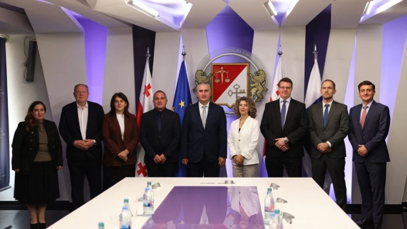 ლაშა ხუციშვილი