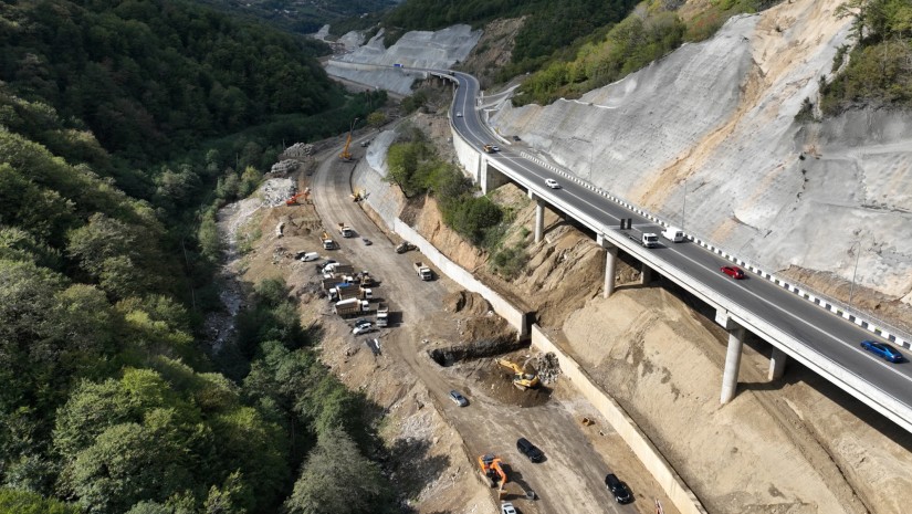 რიკოთის მაგისტრალის დარჩენილი 4 კმ-იანი მონაკვეთის მოდერნიზება აქტიურად მიმდინარეობს