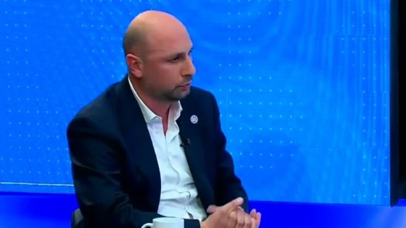 ირაკლი ხელაძე
