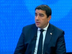 შალვა პაპუაშვილი