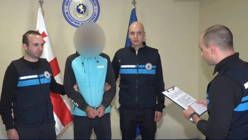 მიგრაციის დეპარტამენტის თანამშრომლებ