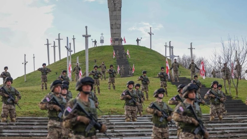 იუნკერებმა დიდგორის მემორიალთან სამხედრო ფიცი დადეს იუნკერებმა დიდგორის მემორიალთან სამხედრო ფიცი დადეს
