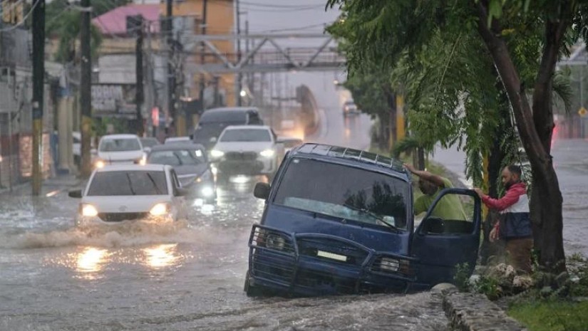იამაიკას ქარიშხალი "მელისა" დაატყდა იამაიკას ქარიშხალი "მელისა" დაატყდა
