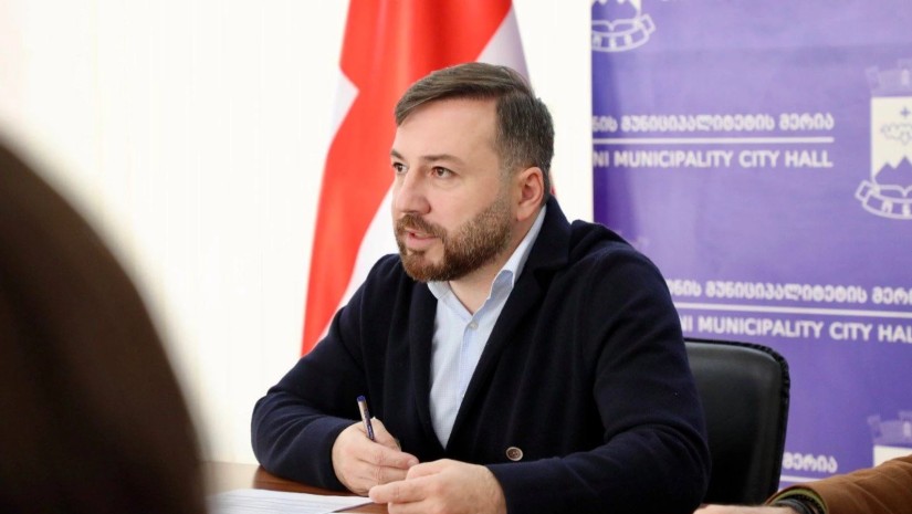 დავით ლობჟანიძემ სტრუქტურული ერთეულის ხელმძღვანელებთან სამუშაო შეხვედრა გამართა 