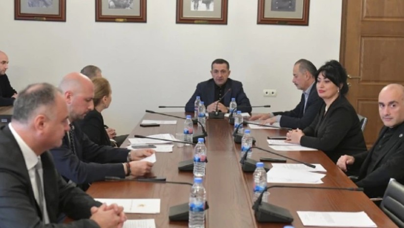 თავდაცვისა და უსაფრთხოების კომიტეტ