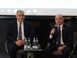  მიხეილ სარჯველაძემ და ირაკლი ლექვინაძემ, დაინტერესებულ პირებთან და სფეროს წარმომადგენლებთან ერთად, ჯანდაცვის სექტორში კონკურენციისა და მომხმარებელთა უფლებების დაცვის მიმდინარე პრაქტიკა და გამოწვევები განიხილეს