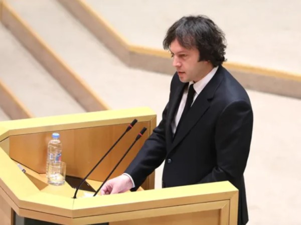 პრემიერი პარლამენტში