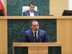 ირაკლი კირცხალია