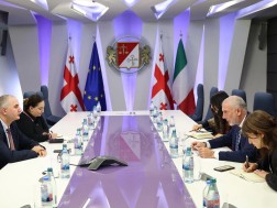 ფინანსთა მინისტრი ლაშა ხუციშვილი საქართველოში იტალიის ელჩს შეხვდა