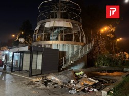 ბათუმის ძველი ბულვარის ტერიტორიაზე არსებული უკანონო ჯიხურების დემონტაჟი მიმდინარეობს