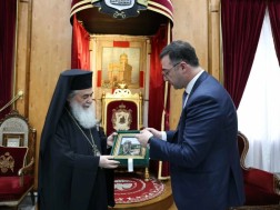 დავით სონღულაშვილი იერუსალიმის პატრიარქს შეხვდა