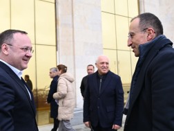 საქართველოში, ოფიციალური ვიზიტით, სომხეთის რესპუბლიკის შრომისა და სოციალურ საკითხთა მინისტრი, არსენ ტოროსიანი იმყოფება