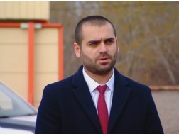 როინ ხინთიბაძე