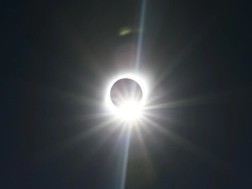 მზის დაბნელება