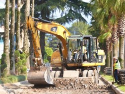 ბათუმის მერიამ საგზაო ინფრასტრუქტურულ სამუშაოებზე შრომის უსაფრთხოების ნორმების დარღვევის ფაქტზე შემსრულებელი კომპანიები დააჯარიმა