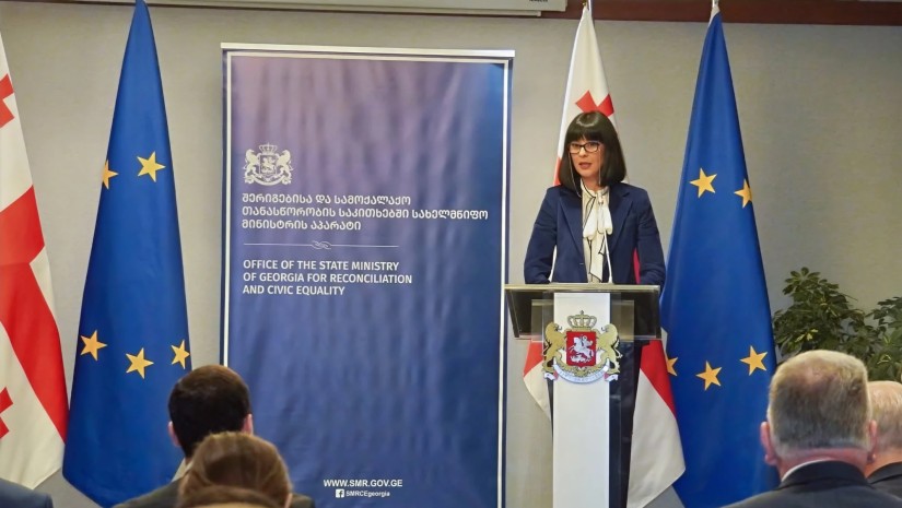 თეა ახვლედიანმა ოკუპირებული აფხაზეთის რეგიონიდან წარჩინებულ სტუდენტს, დიმიტრი გულიას სახელობის სახელმწიფო სტიპენდია და შესაბამისი სერტიფიკატი გადასცა