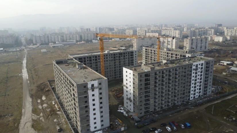  რუსთავში, 800 დევნილი ოჯახის განსახლების მიზნით, თანამედროვე სტანდარტების საცხოვრებელი კომპლექსი შენდება