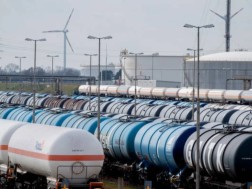 ნავთობპროდუქტების პირველი პარტია