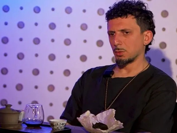 თემო მჟავია