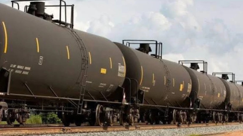 აზერბაიჯანული ბენზინით დატვირთული მატარებელი 