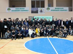  ტყიბულში საფეხბურთო კლუბ „მეშახტესა“ და ილია სულამანიძეს საზეიმო დახვედრა მოუწყვეს