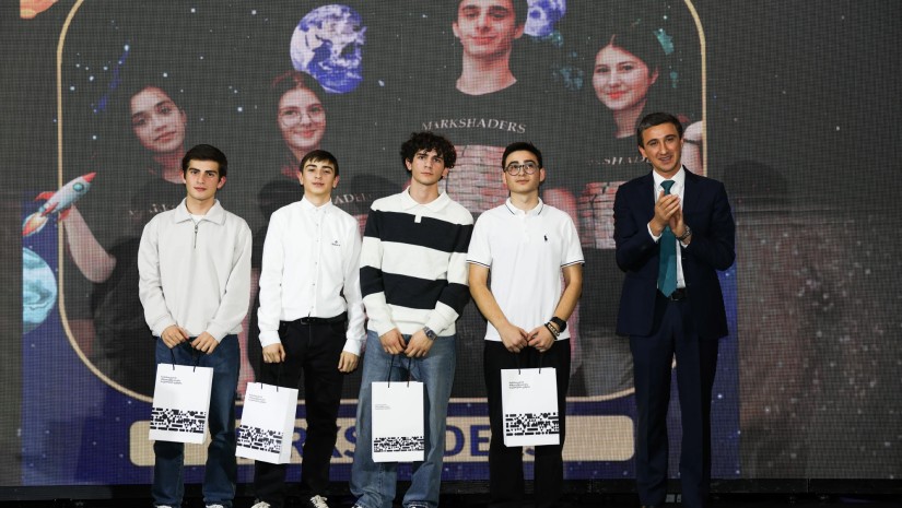  სოსო გიორგაძემ 2025 წლის „ათასწლეულის ინოვაციის კონკურსის“ ფინალისტი გუნდი „Swish“ დააჯილდოვა